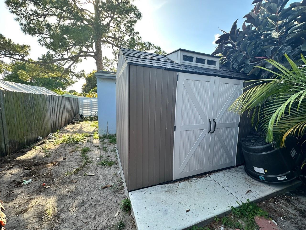 BROADVIEW PARK SEC 4 - Residential Lease