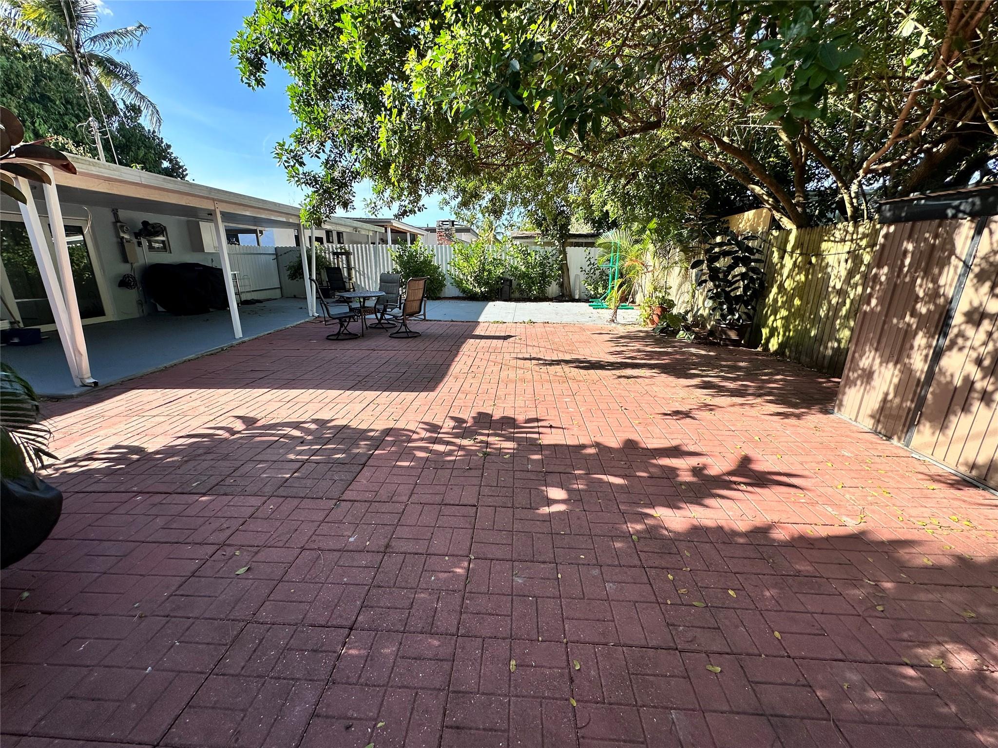 BROADVIEW PARK SEC 4 - Residential Lease