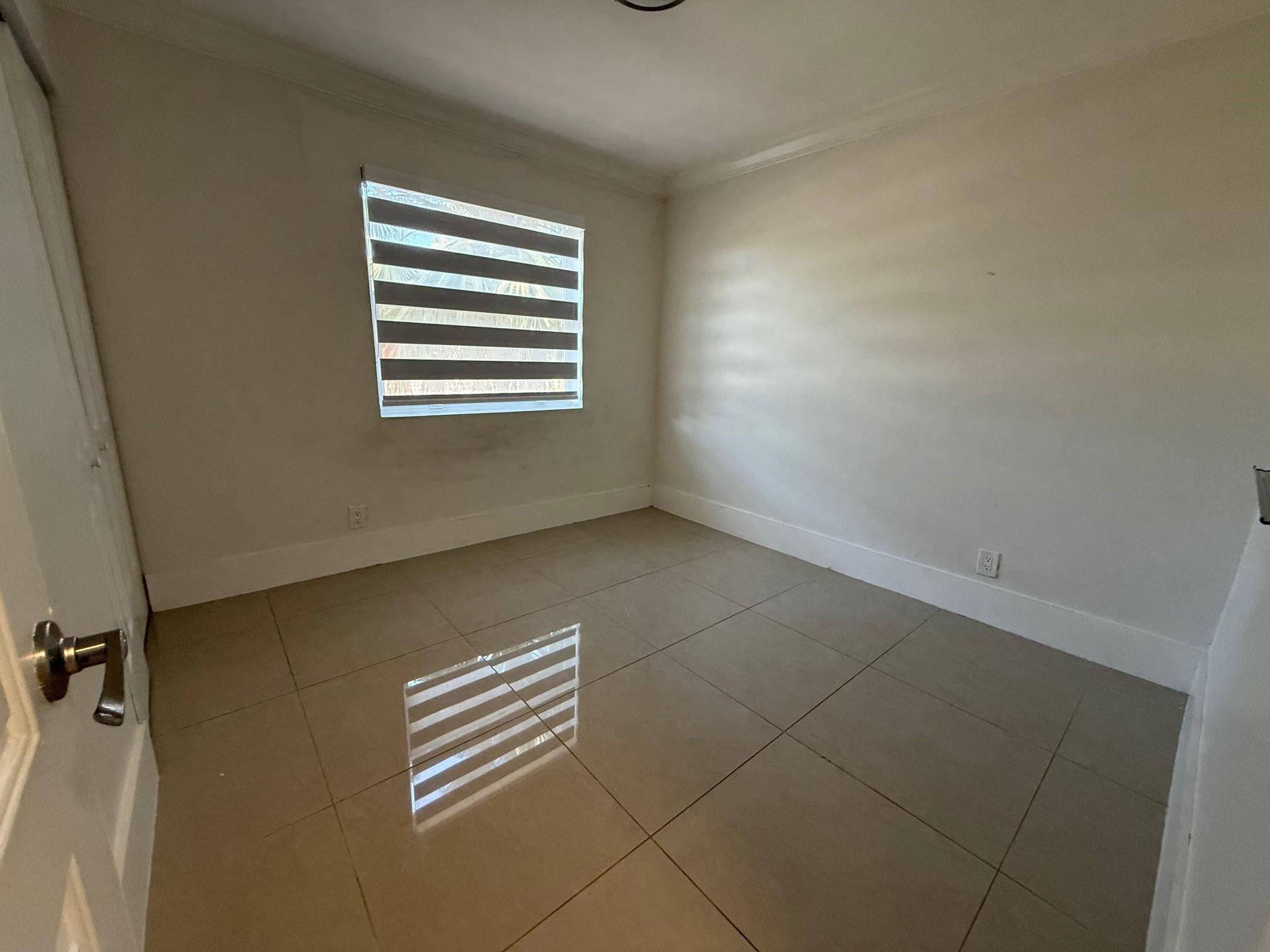 BROADVIEW PARK SEC 4 - Residential Lease