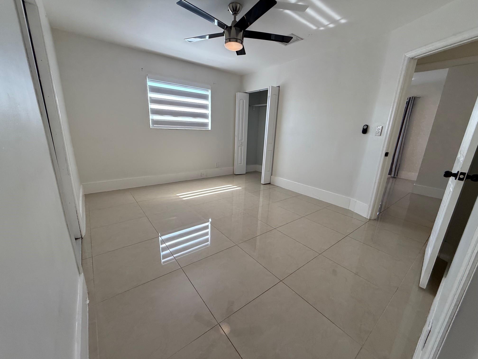 BROADVIEW PARK SEC 4 - Residential Lease