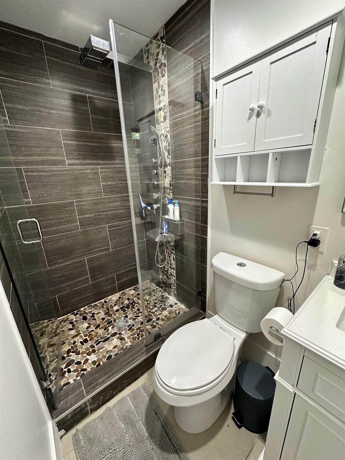 BROADVIEW PARK SEC 4 - Residential Lease