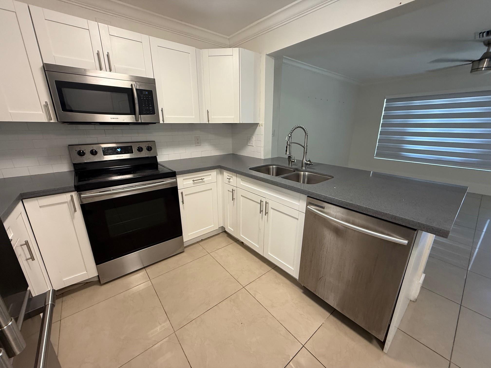 BROADVIEW PARK SEC 4 - Residential Lease