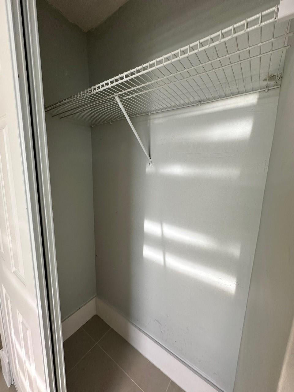 BROADVIEW PARK SEC 4 - Residential Lease