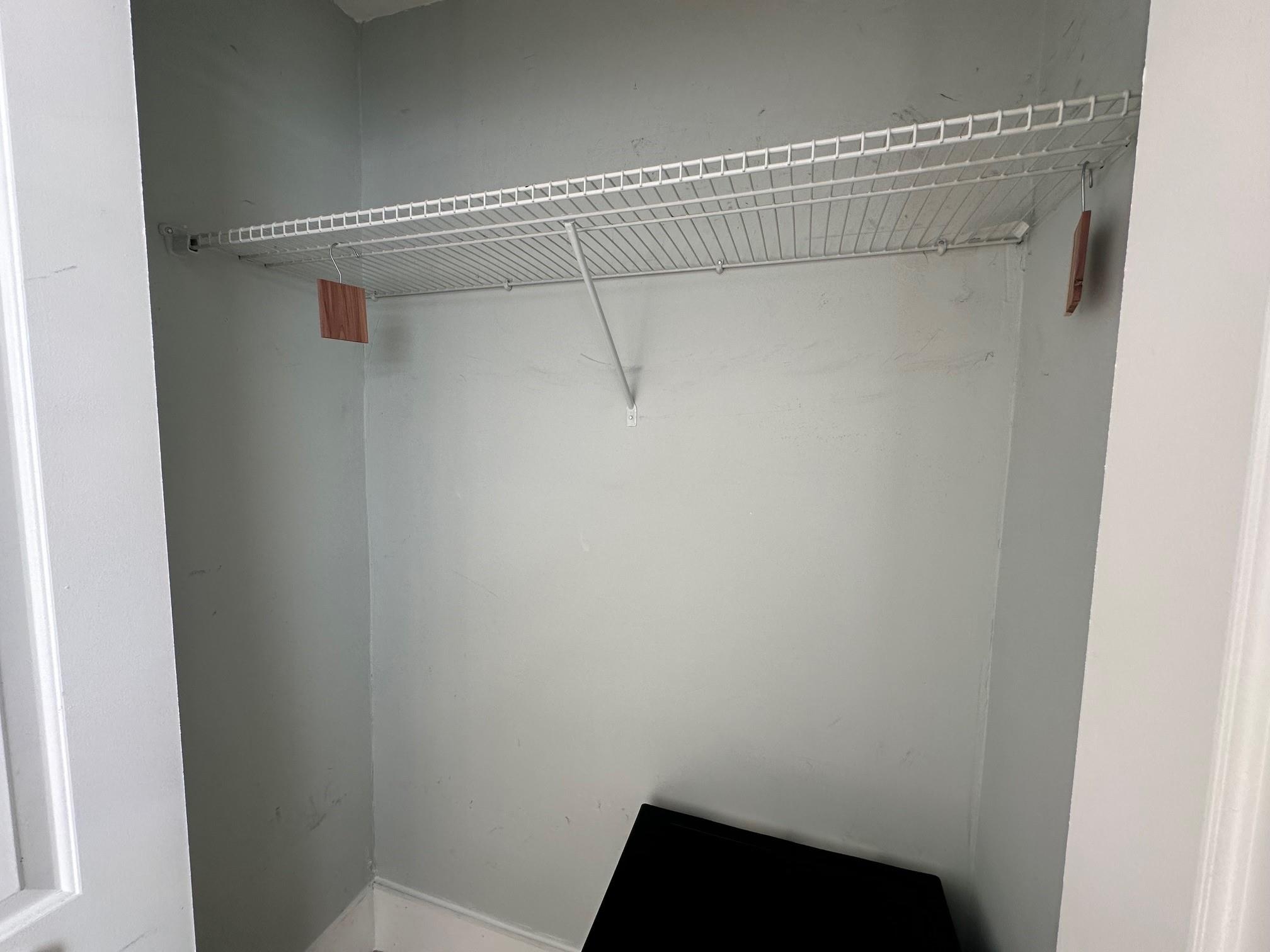 BROADVIEW PARK SEC 4 - Residential Lease