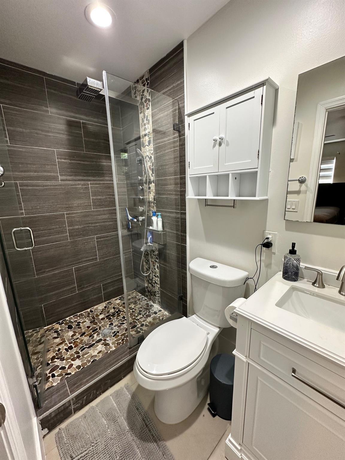 BROADVIEW PARK SEC 4 - Residential Lease