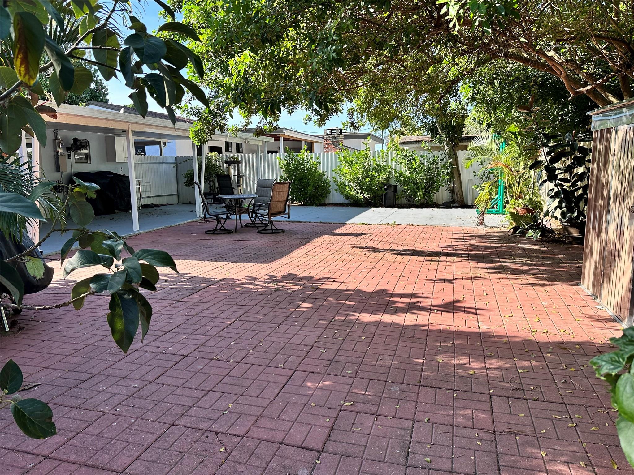 BROADVIEW PARK SEC 4 - Residential Lease