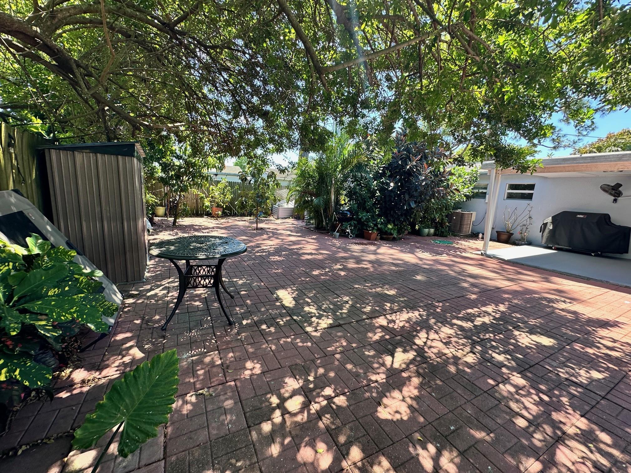 BROADVIEW PARK SEC 4 - Residential Lease