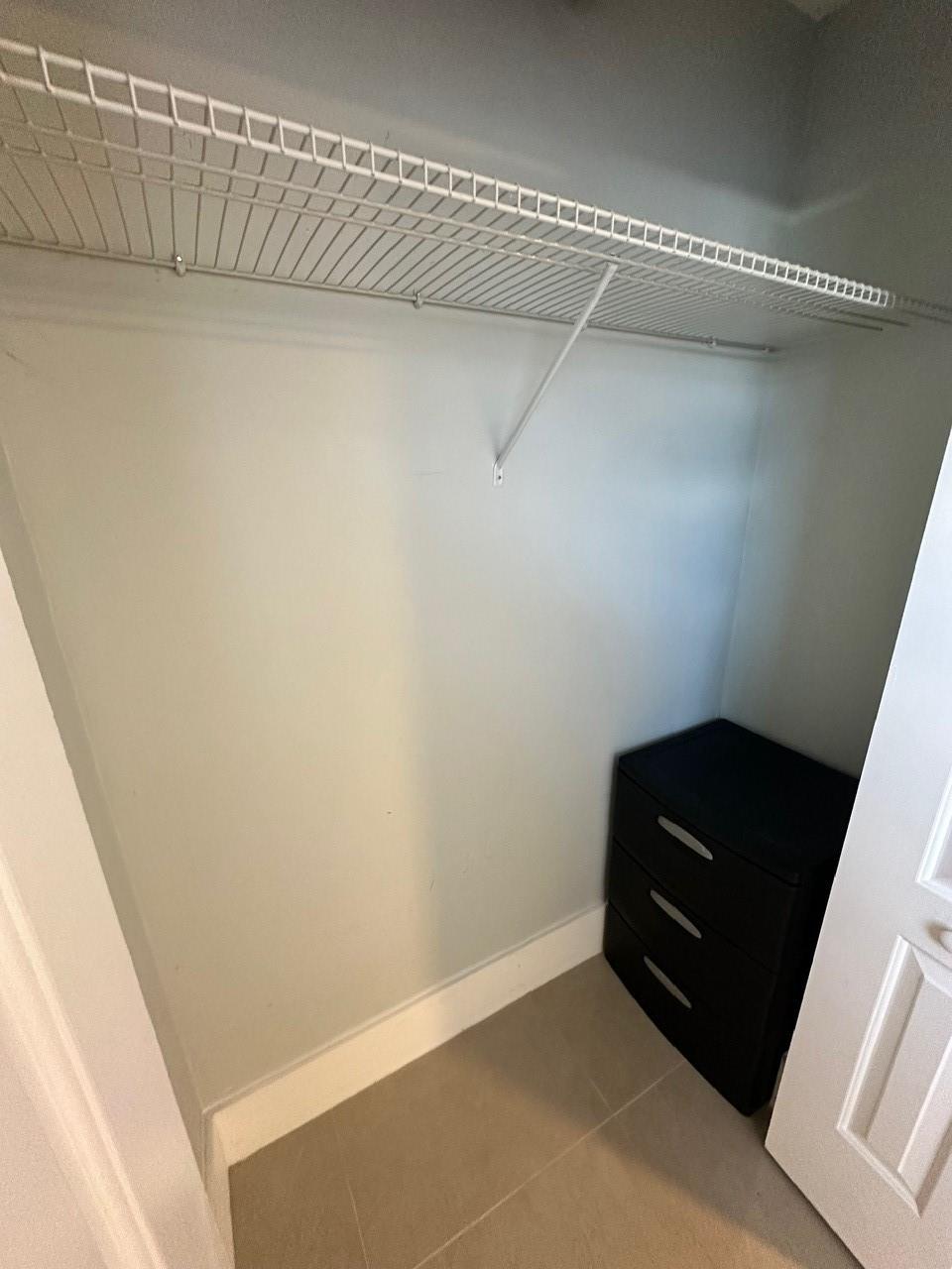 BROADVIEW PARK SEC 4 - Residential Lease