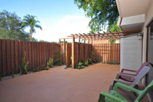 SHERWOOD LAKES - Residential