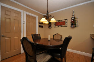 SHERWOOD LAKES - Residential