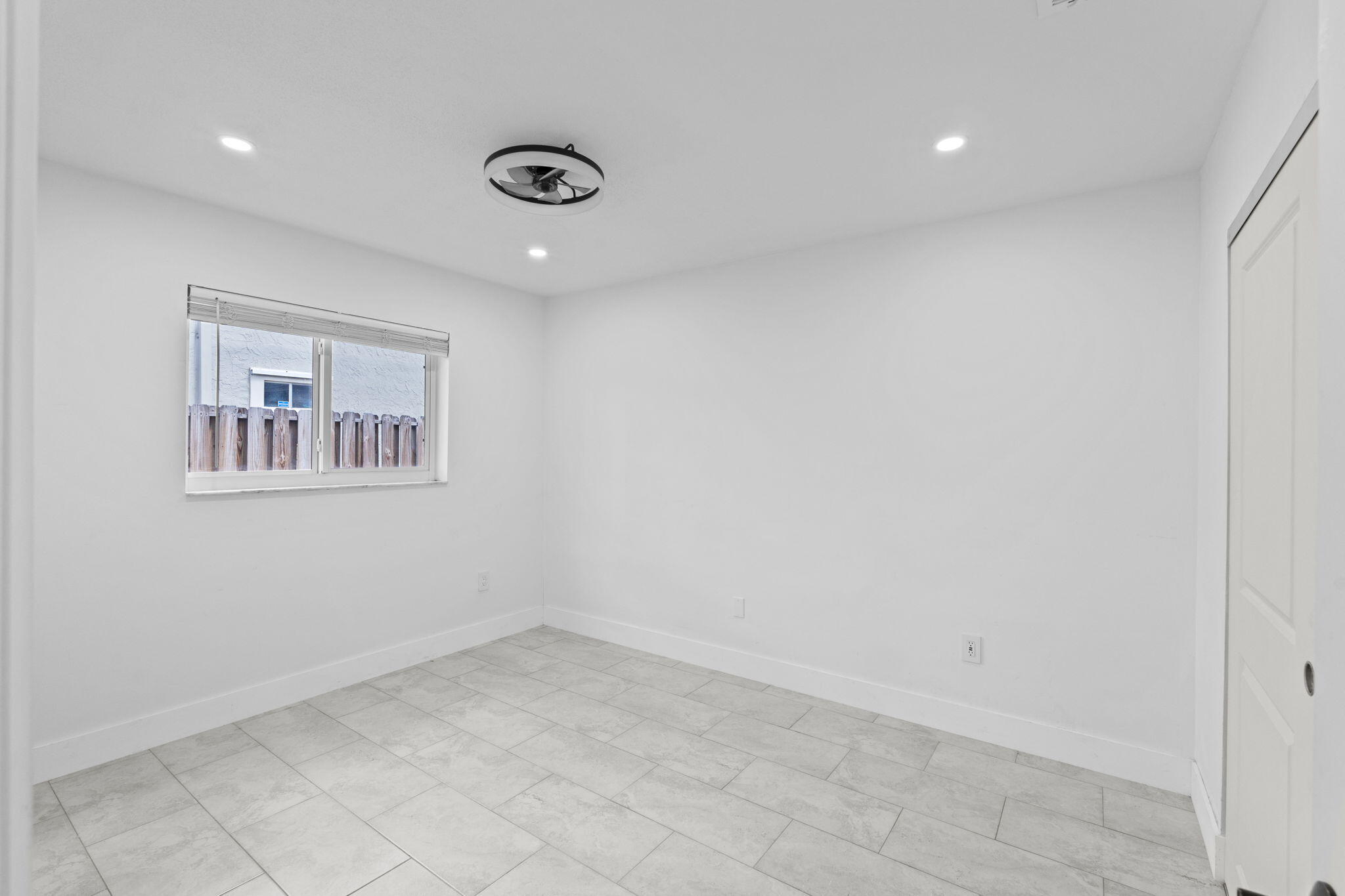 SUNRISE GOLF VILLAGE - Residential