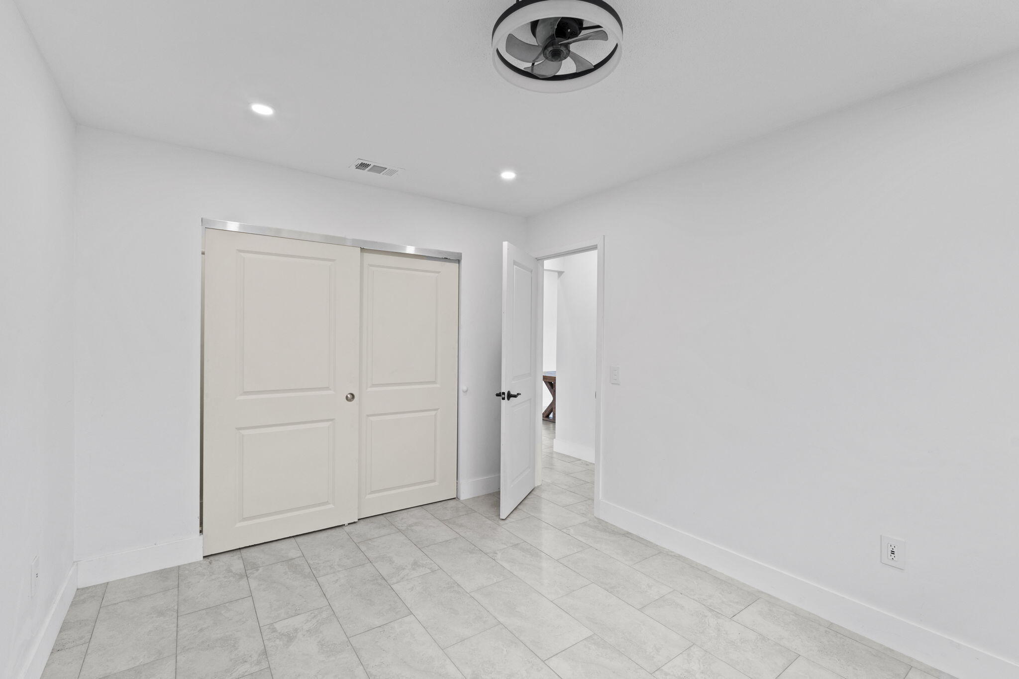 SUNRISE GOLF VILLAGE - Residential