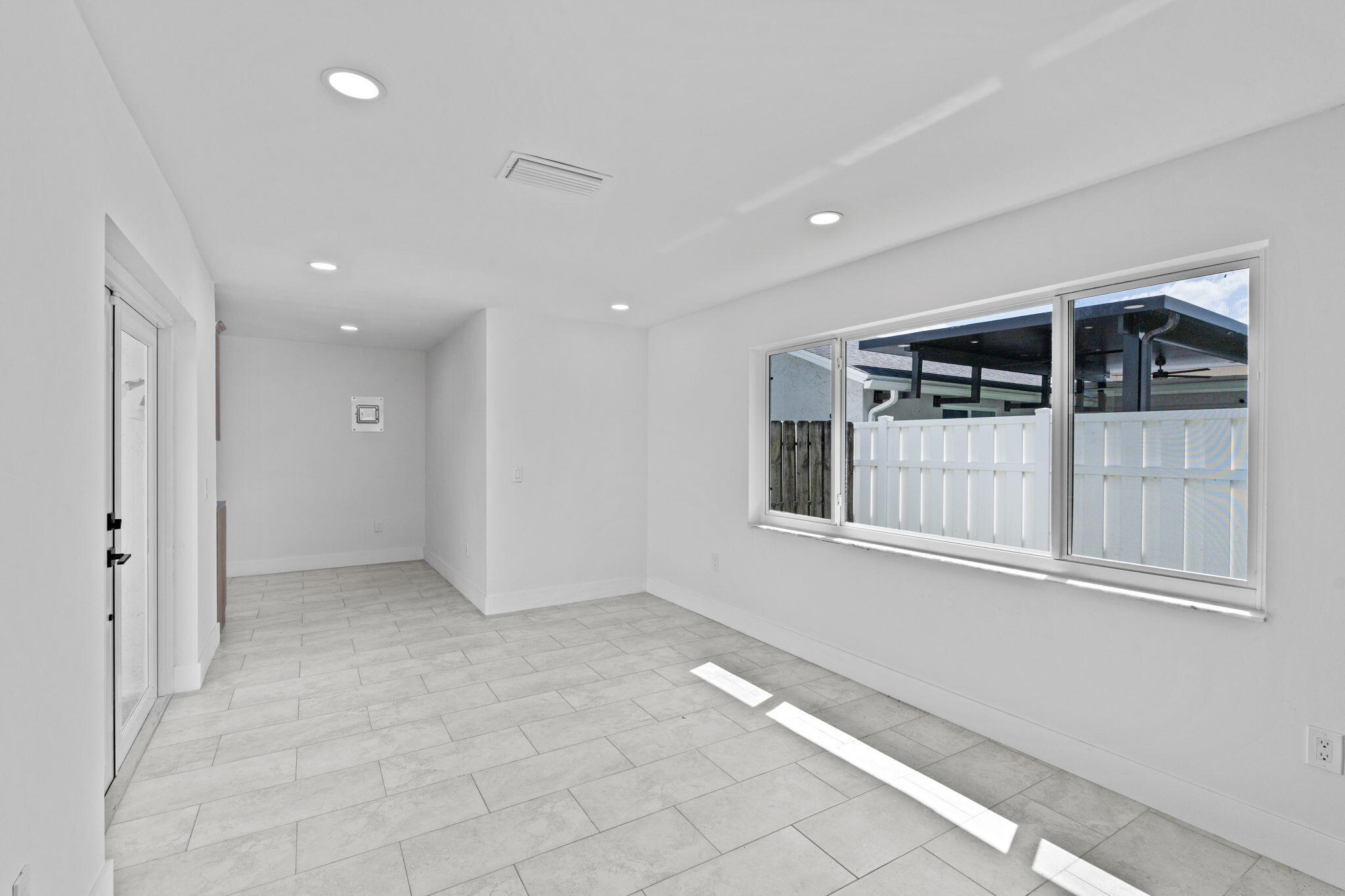 SUNRISE GOLF VILLAGE - Residential