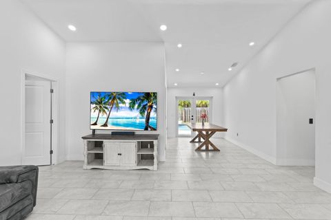 Tiny photo for 11831 NW 38th Place, Sunrise, FL 33323 (MLS # B26021406)
