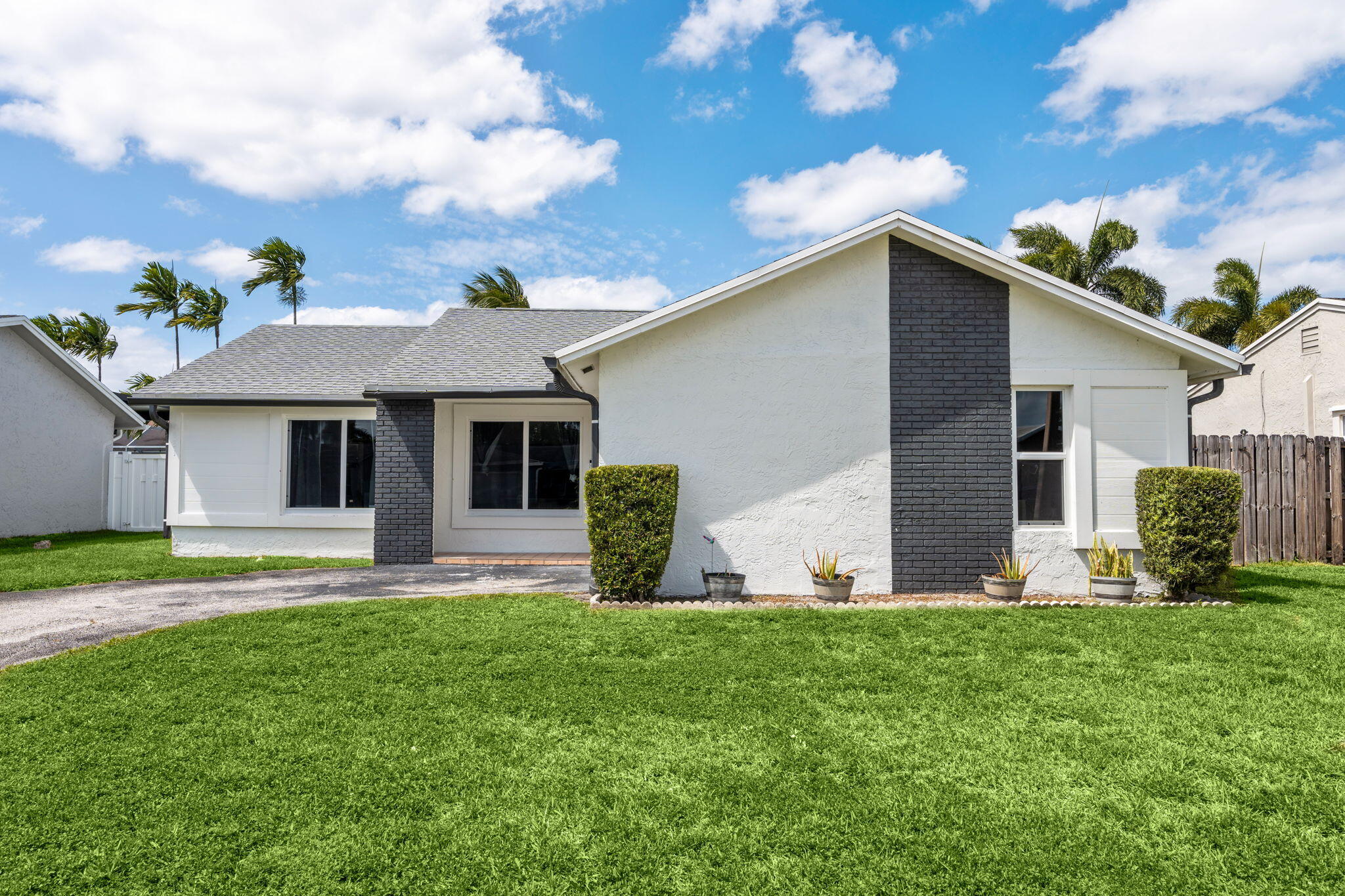 SUNRISE GOLF VILLAGE - Residential