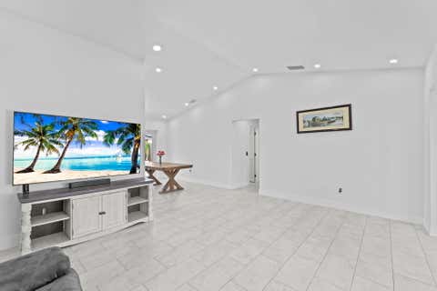Tiny photo for 11831 NW 38th Place, Sunrise, FL 33323 (MLS # B26021406)