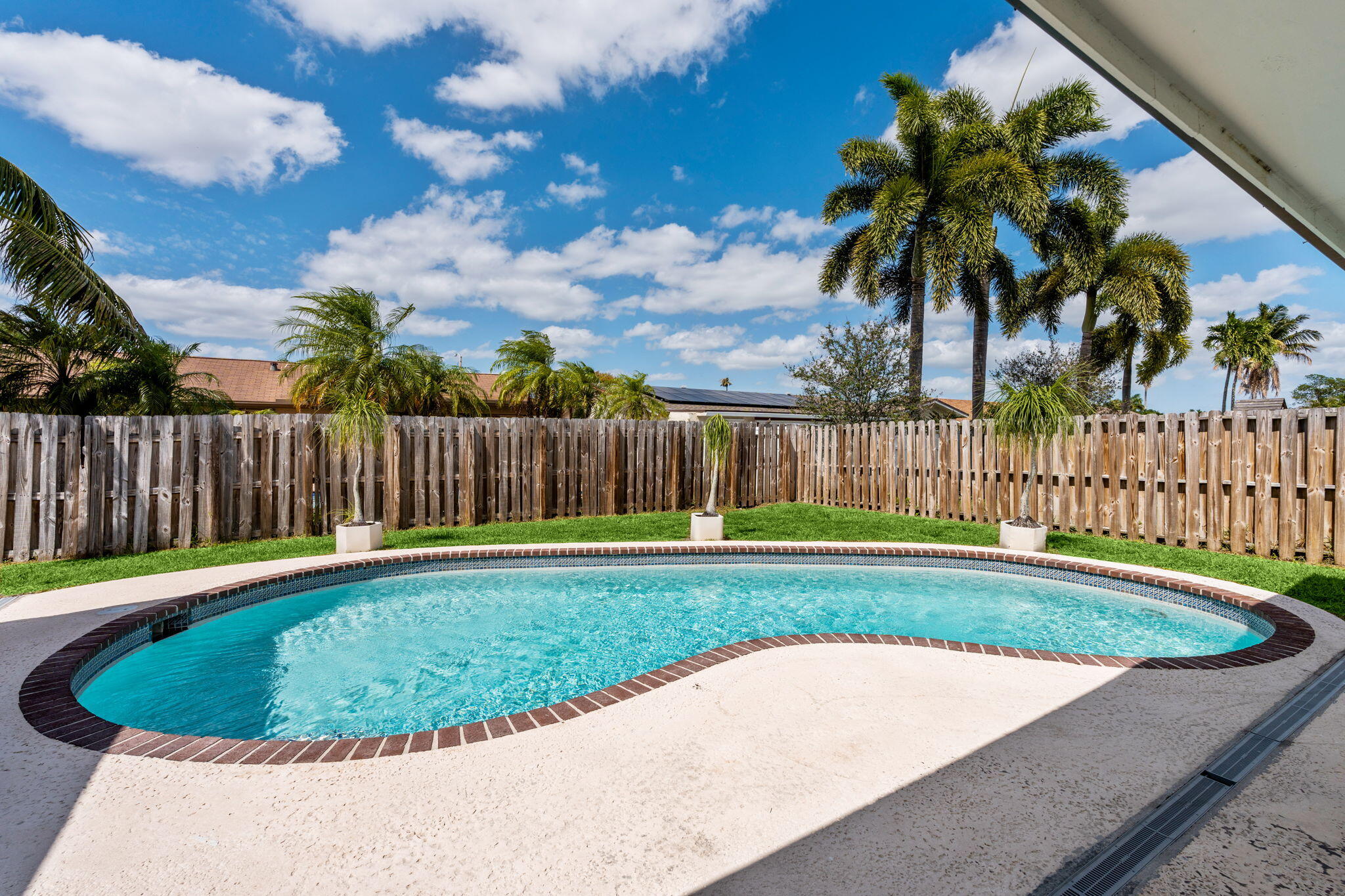 SUNRISE GOLF VILLAGE - Residential