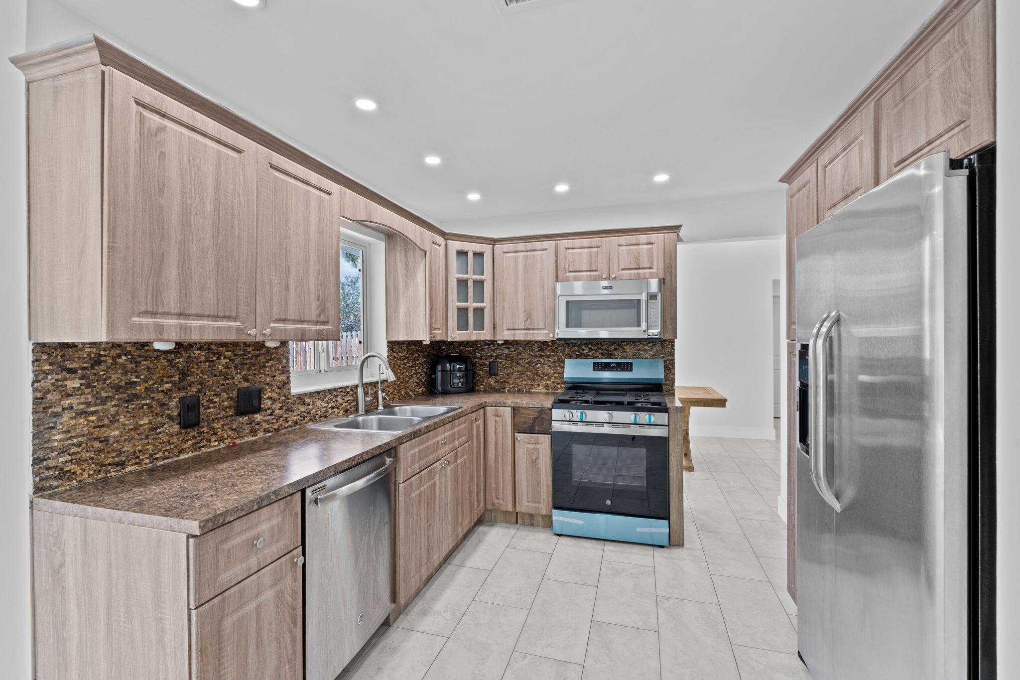 SUNRISE GOLF VILLAGE - Residential