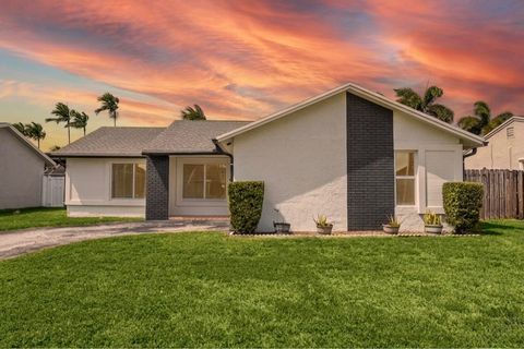 Tiny photo for 11831 NW 38th Place, Sunrise, FL 33323 (MLS # B26021406)