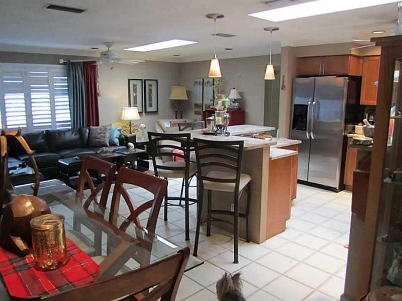 LIGHTHOUSE POINT EXT 2ND - Residential