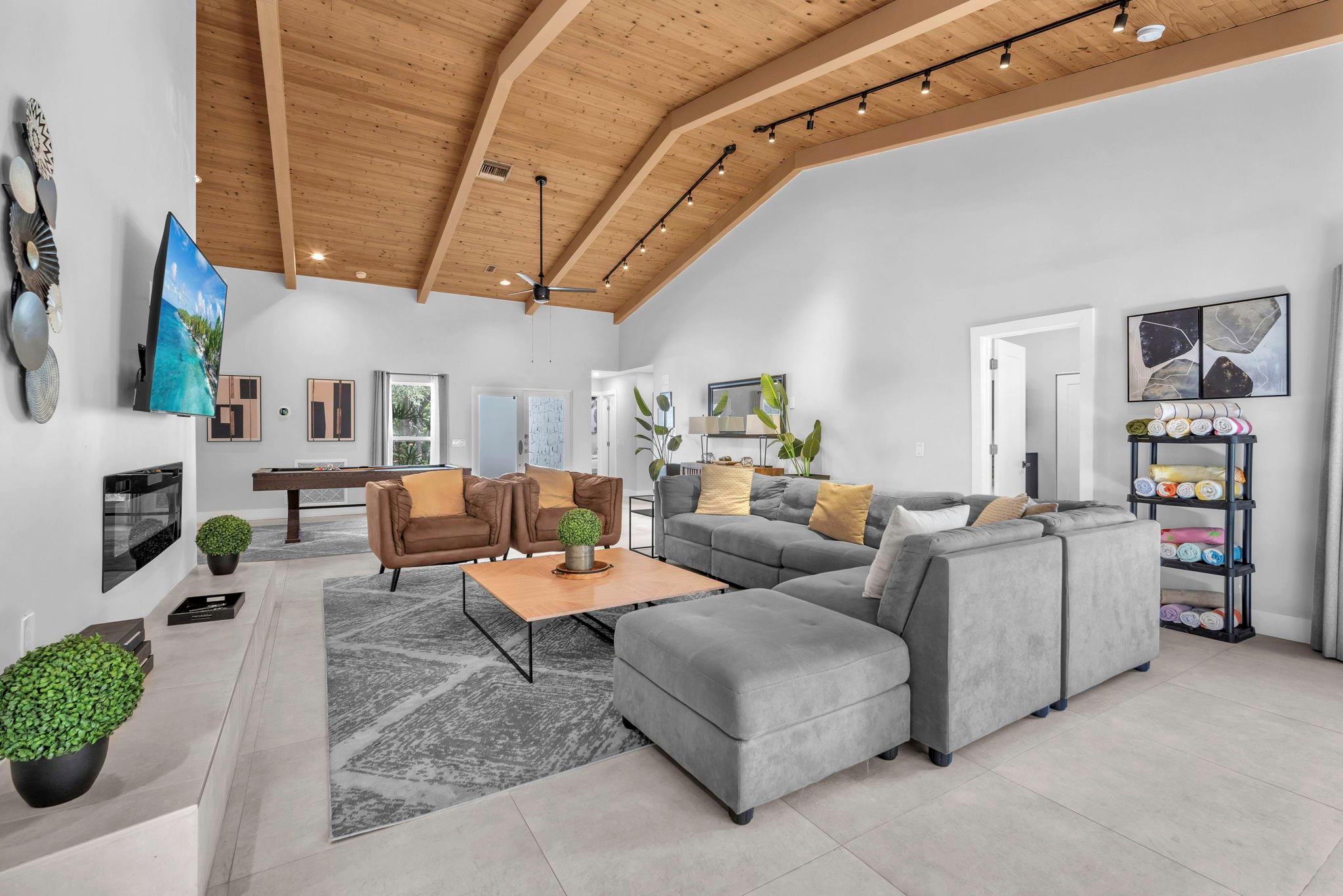 Hollywood Hills Estates 1 - Residential
