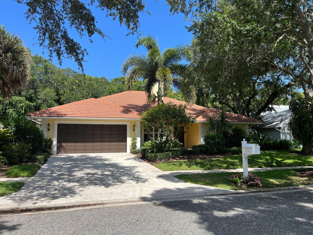 Photo of 13024 Coastal Circle, Palm Beach Gardens, FL 33410 (MLS # R11094537)