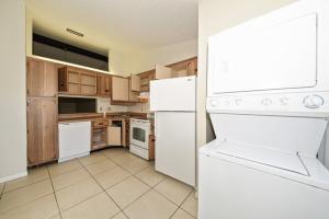 PALM CLUB VILLAGE I CONDO - Residential