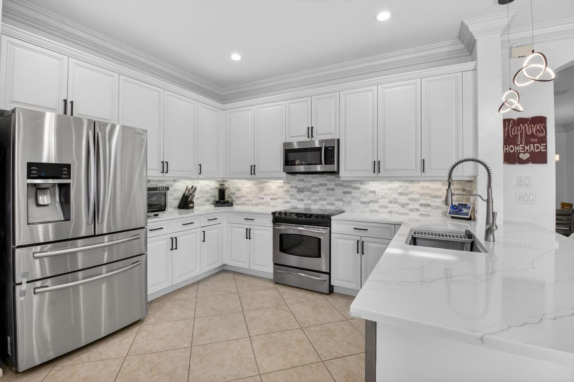 MINI ASSEMBLAGE PUD 6 - Residential