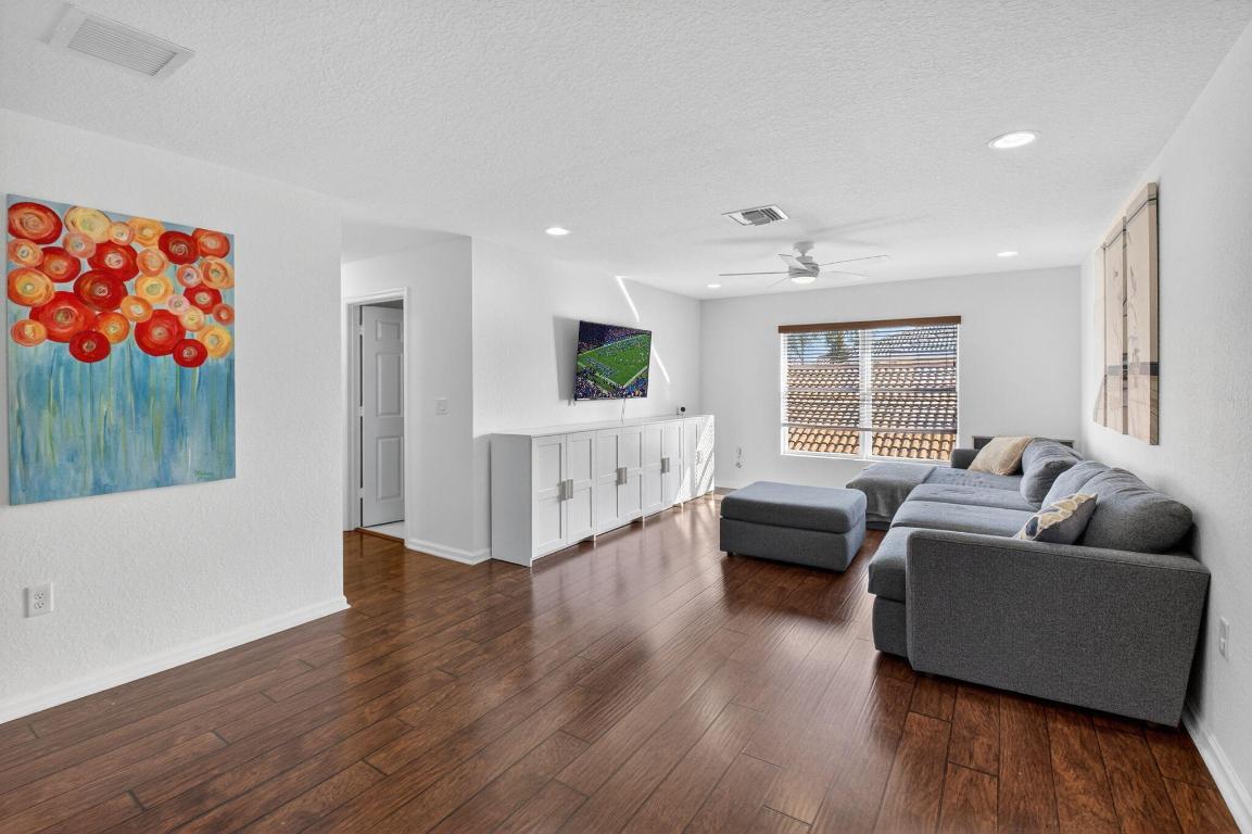 MINI ASSEMBLAGE PUD 6 - Residential