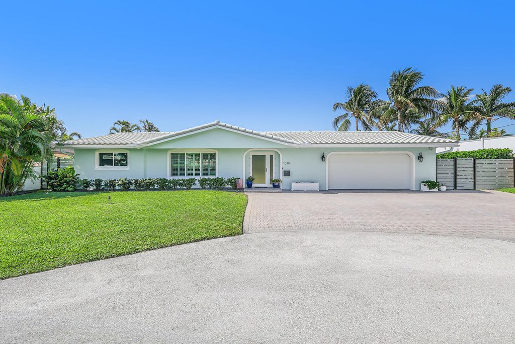 Photo of 1030 NE 27th Way, Pompano Beach, FL 33062 (MLS # B26029479)