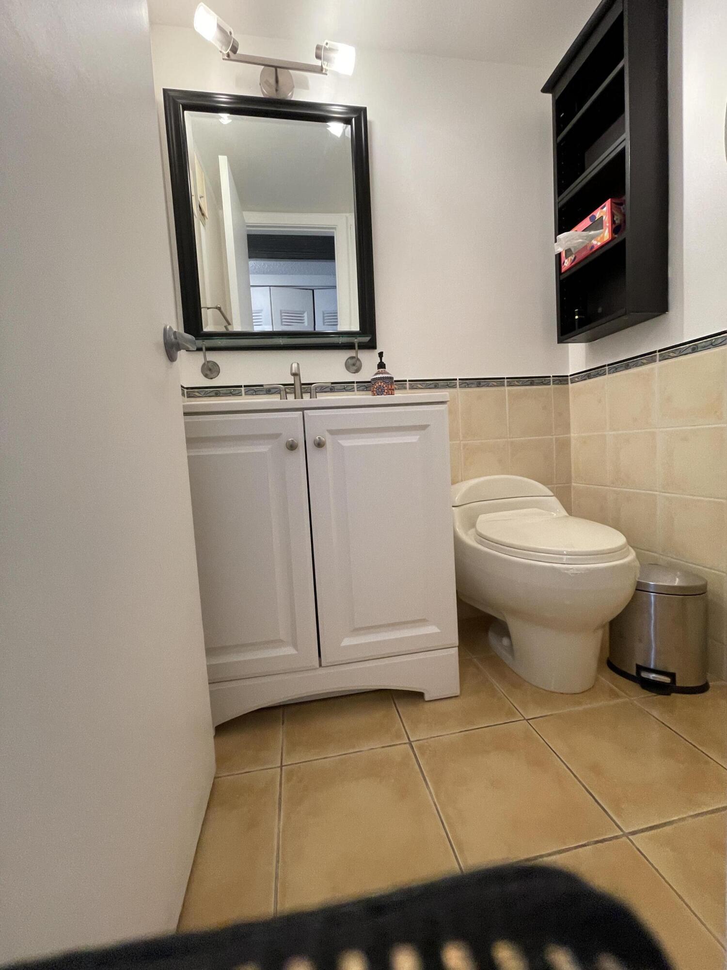 CAMBRIDGE D CONDO - Residential