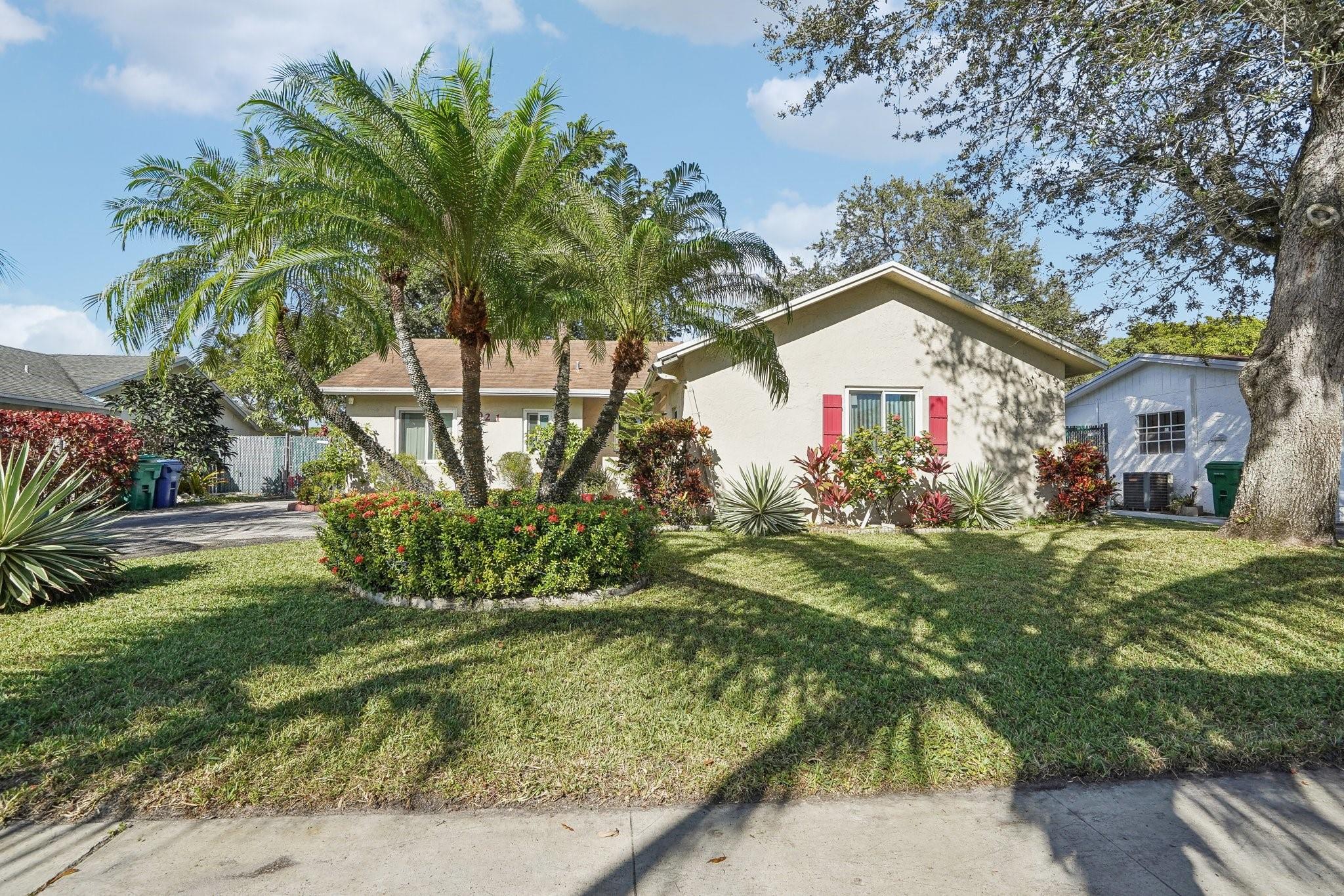 8021 NW 47th Ct