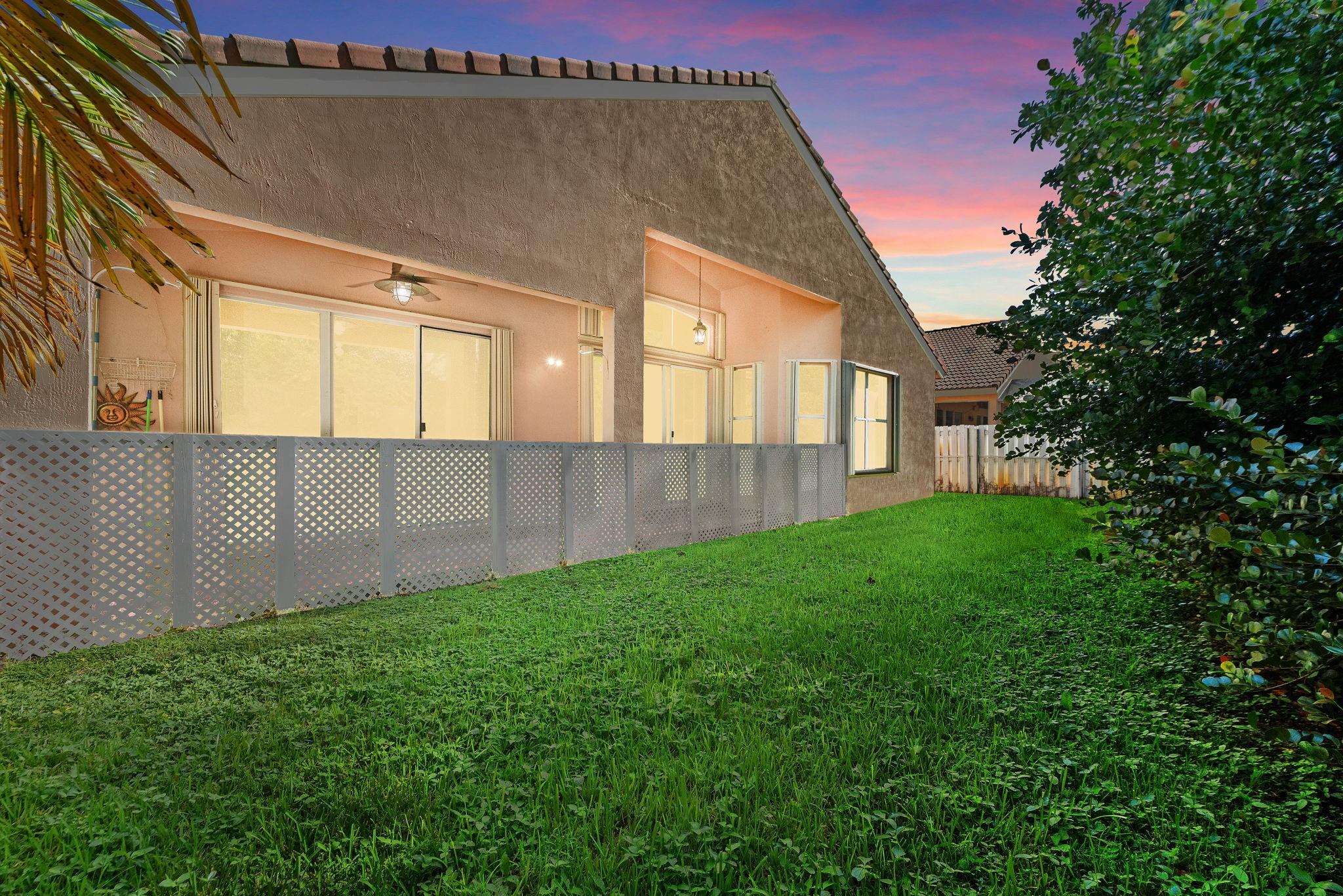 SUNSET LAKES PLAT ONE - Residential Lease