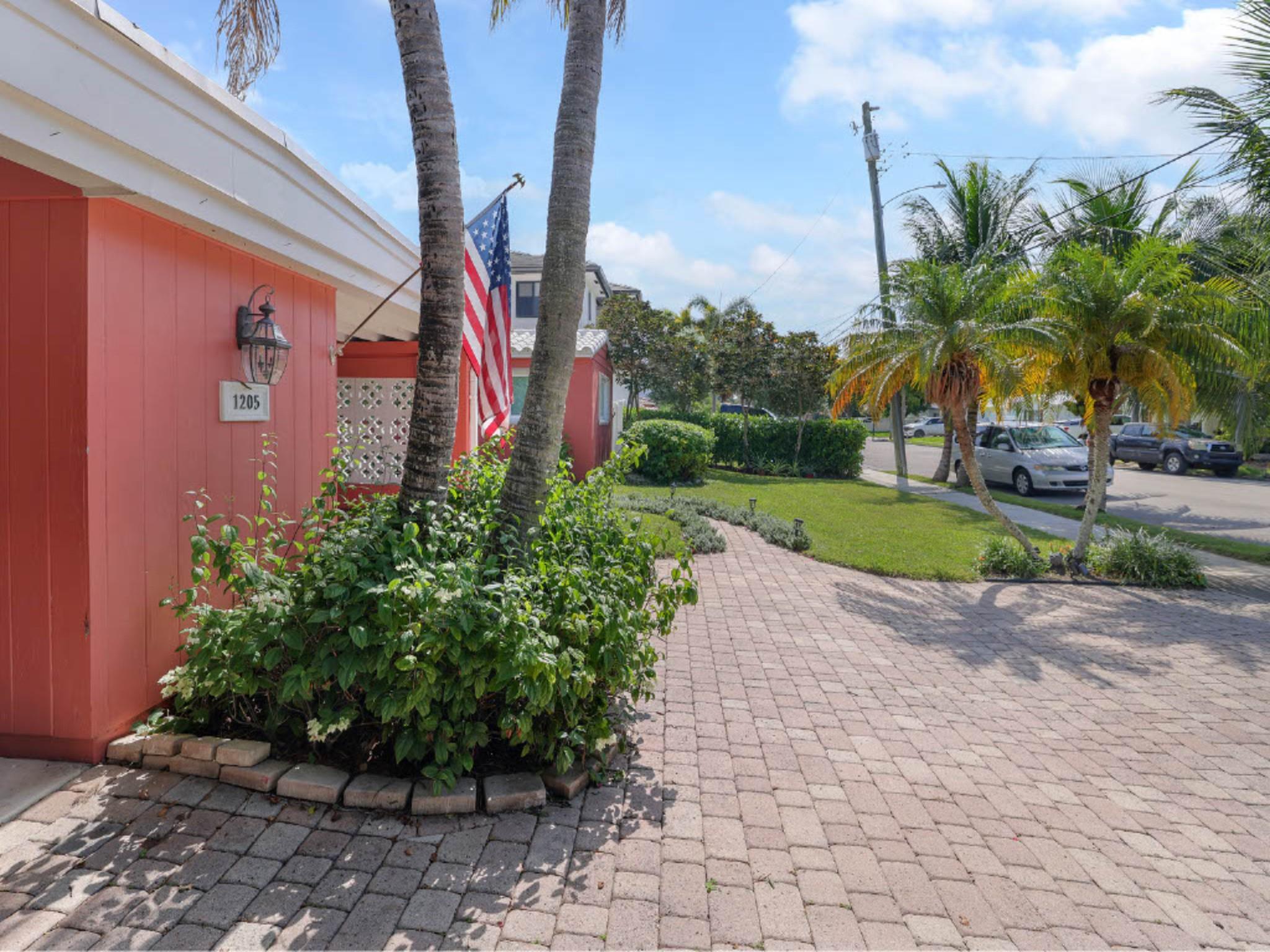 1205 Orange Isle