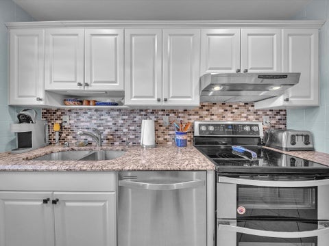 Tiny photo for 380 HIGH POINT Boulevard #B, Delray Beach, FL 33445 (MLS # B26088470)