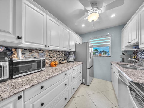 Tiny photo for 380 HIGH POINT Boulevard #B, Delray Beach, FL 33445 (MLS # B26088470)