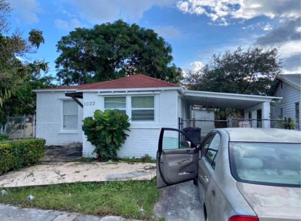 Photo of 1022 17th Street, West Palm Beach, FL 33407 (MLS # B26014039)