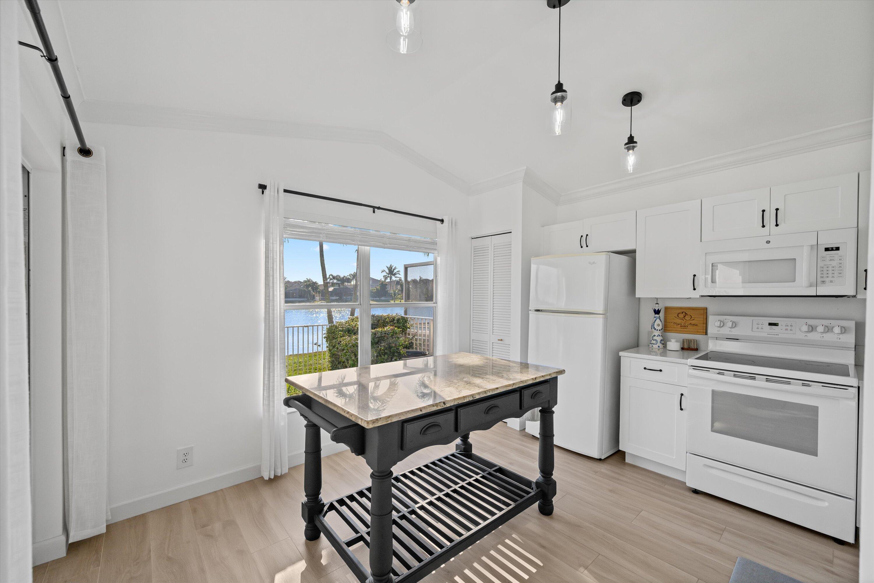 LAKE CHARLESTON TR G 1 - Residential