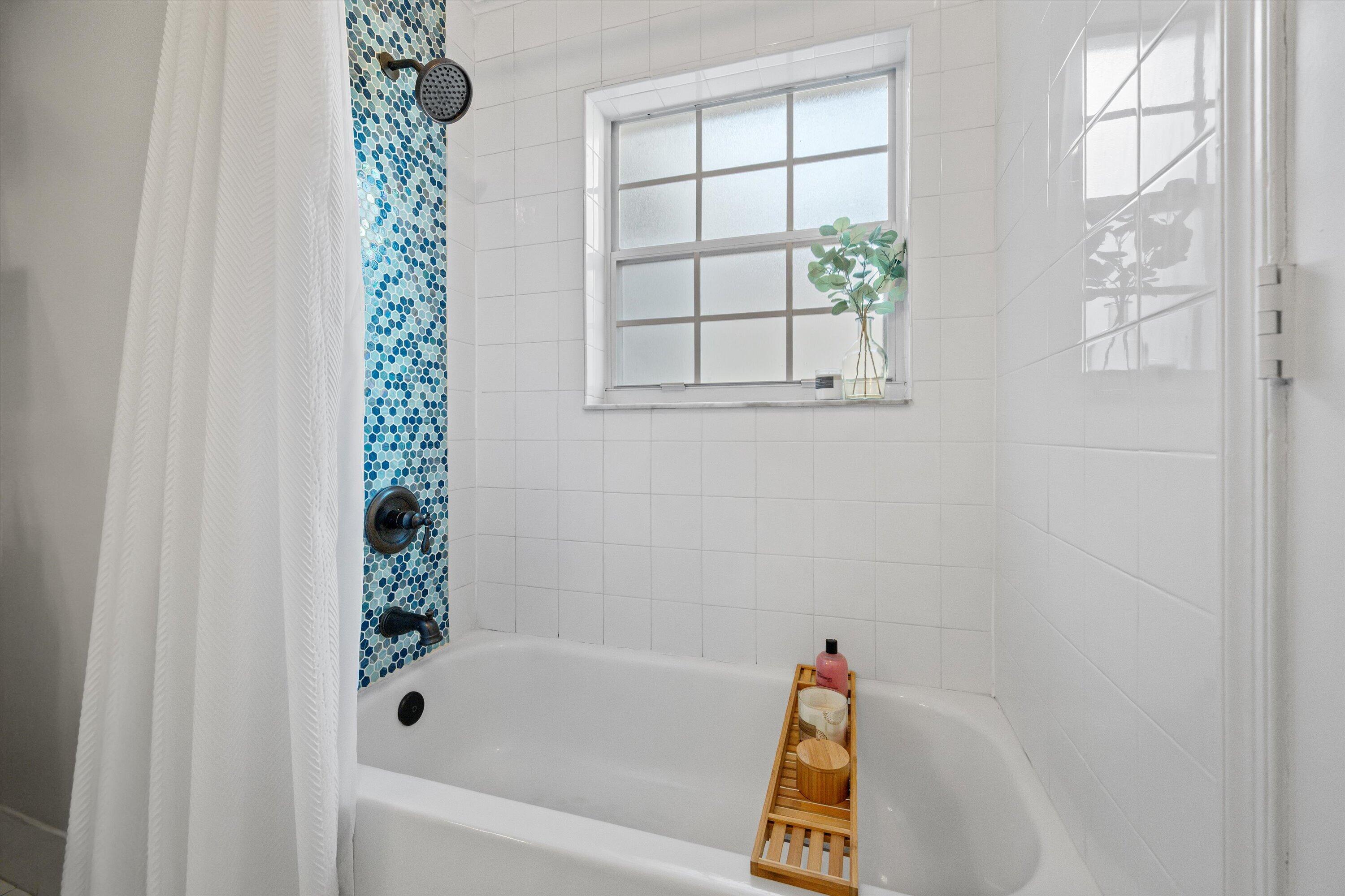 LAKE CHARLESTON TR G 1 - Residential