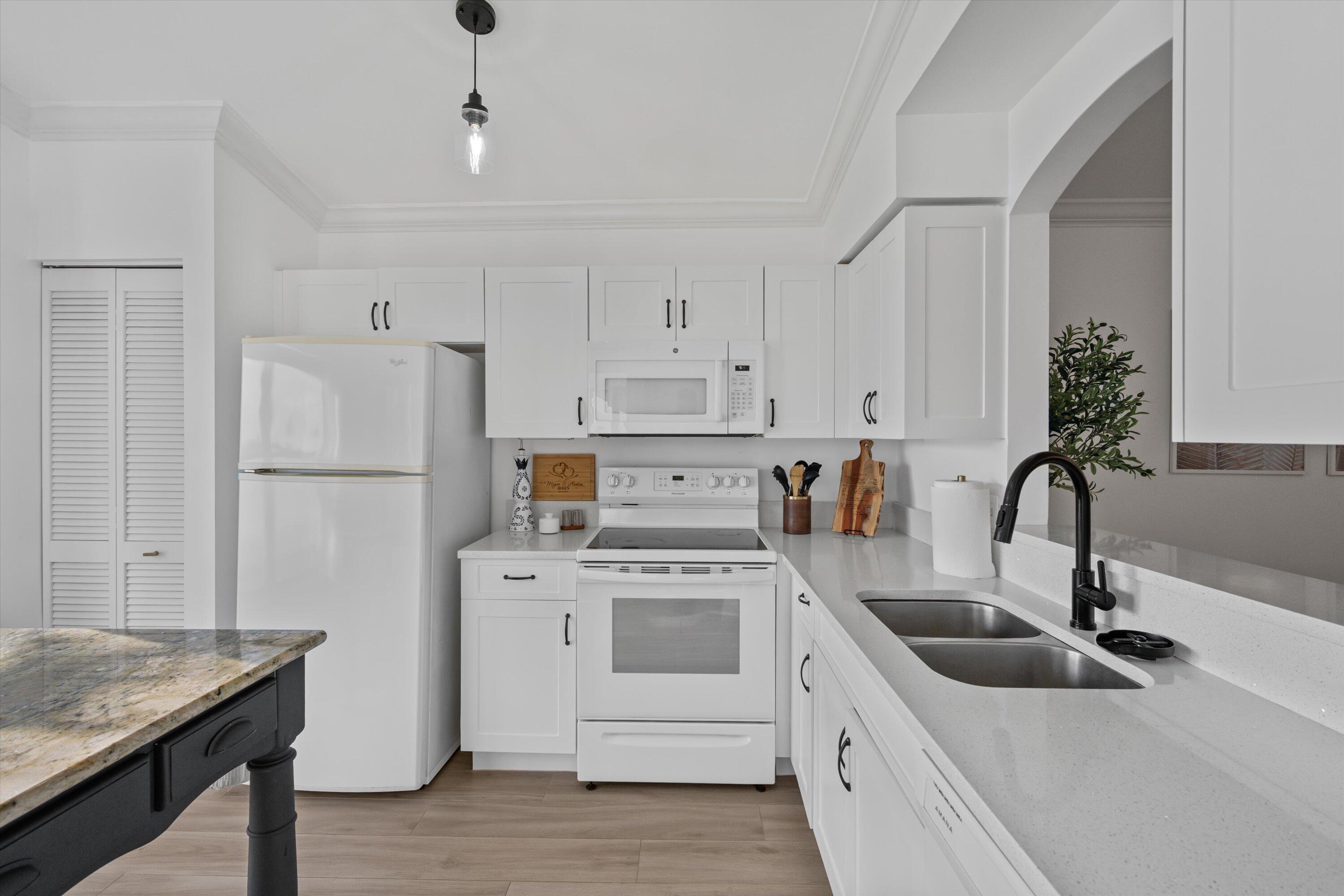 LAKE CHARLESTON TR G 1 - Residential