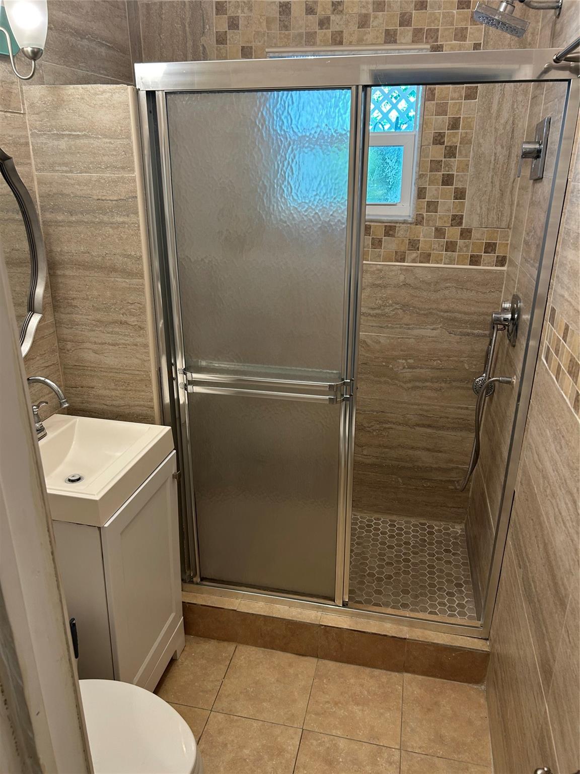 Lauderdale Manors Add 30- - Residential Lease