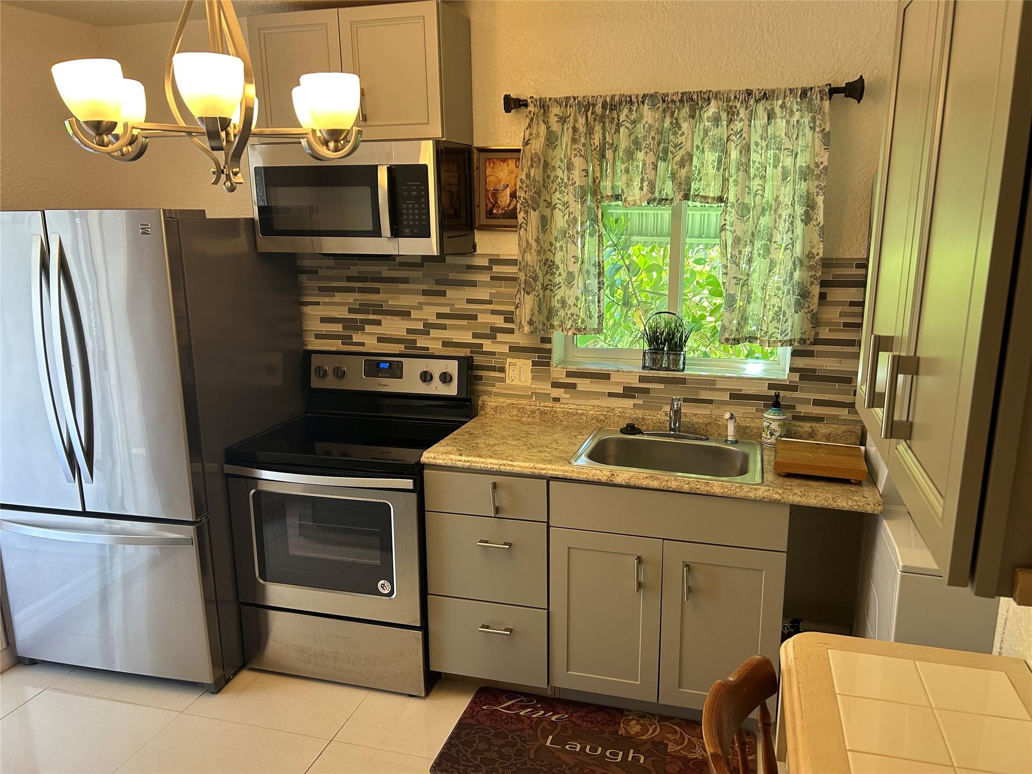 Lauderdale Manors Add 30- - Residential Lease