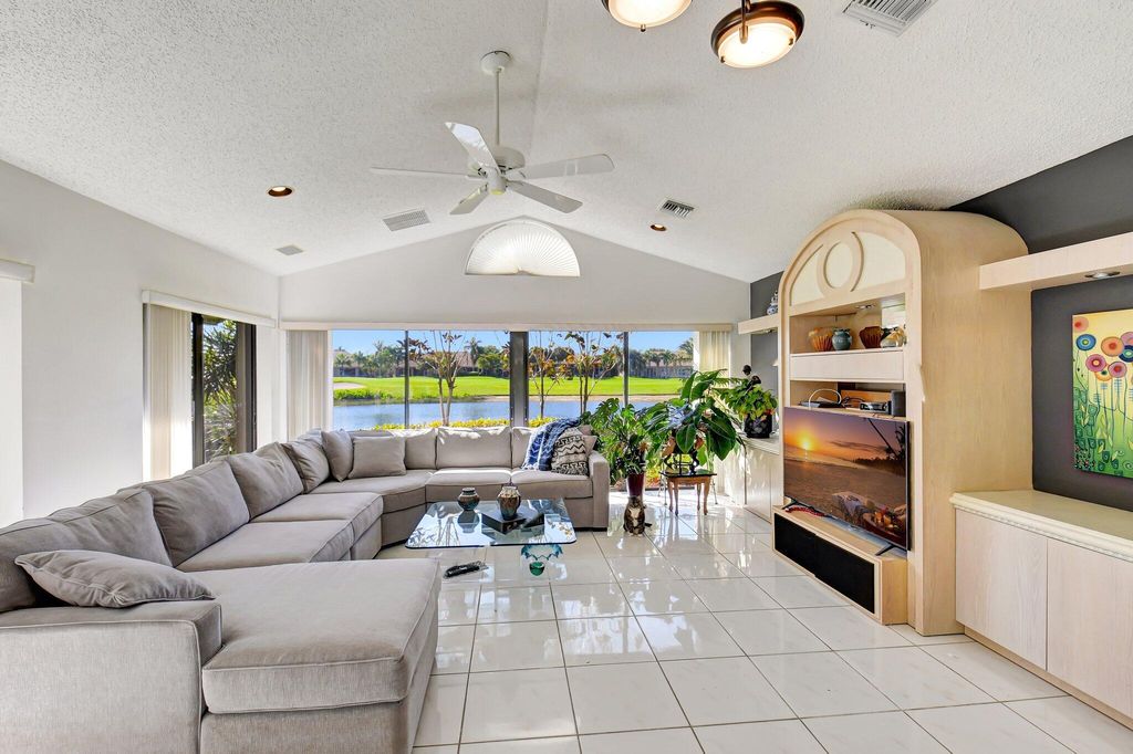 Photo of 6964 Bitterbush Place, Boynton Beach, FL 33472 (MLS # R11074740)