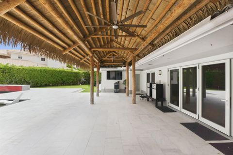 Tiny photo for 5900 Bayview Drive, Fort Lauderdale, FL 33308 (MLS # B26028971)