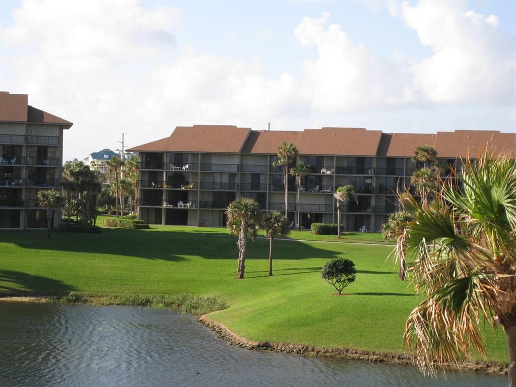 Photo of 301 S Seas Drive #103, Jupiter, FL 33477 (MLS # R10759429)