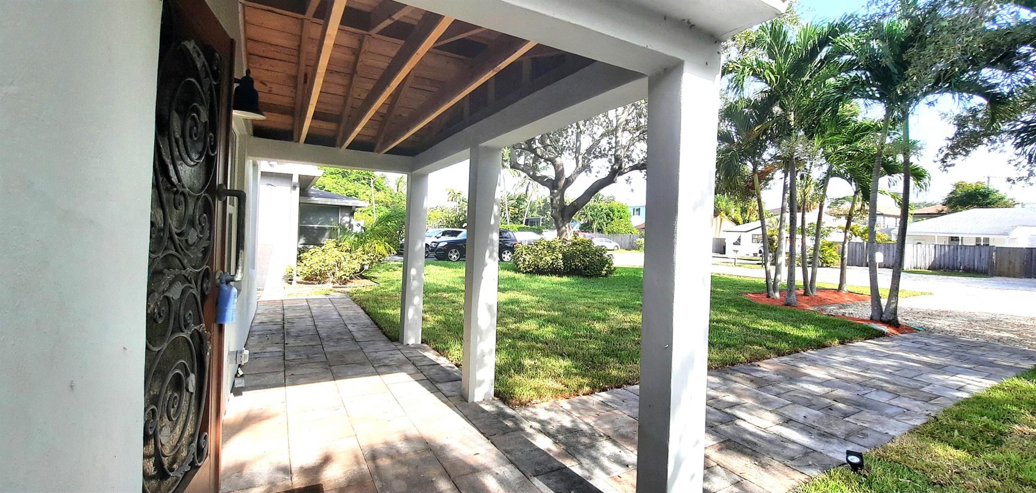 LAUDERDALE - Residential