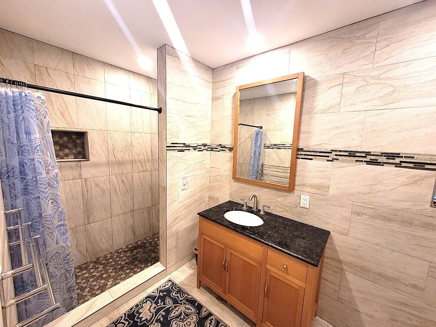 LAUDERDALE - Residential