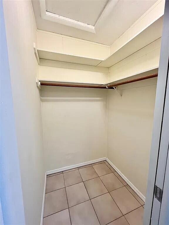 LAUDERDALE - Residential