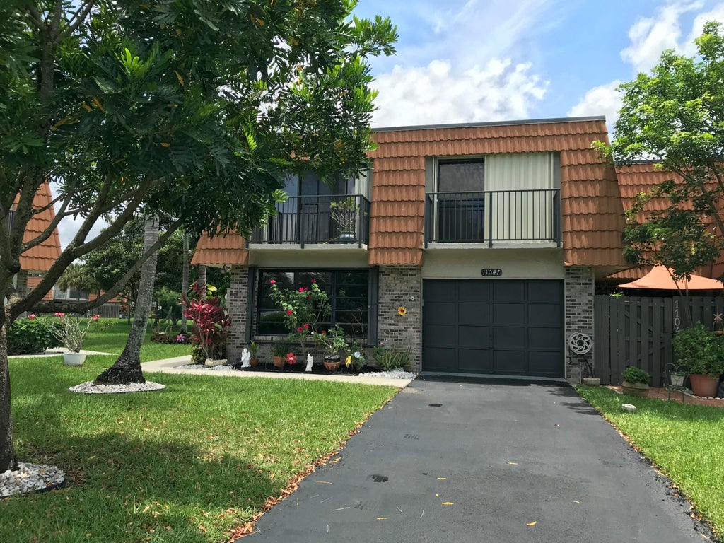 Photo of 11047 SW 15th Manor, Davie, FL 33324 (MLS # B26036368)