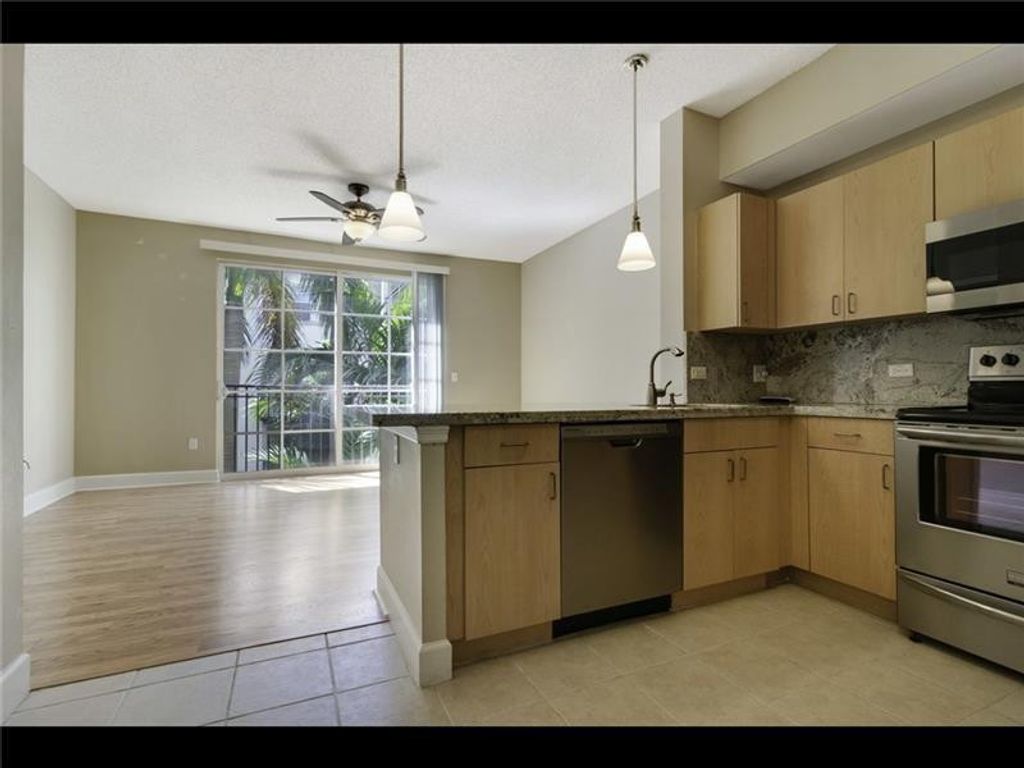 Photo of 533 NE 3rd Avenue #423, Fort Lauderdale, FL 33301 (MLS # F10551159)